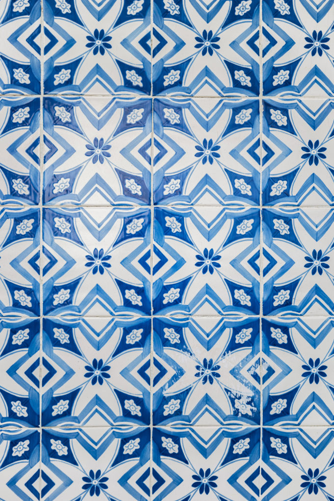 Portugal: Erinnerungen an das farbenfrohe Porto – coral and mauve